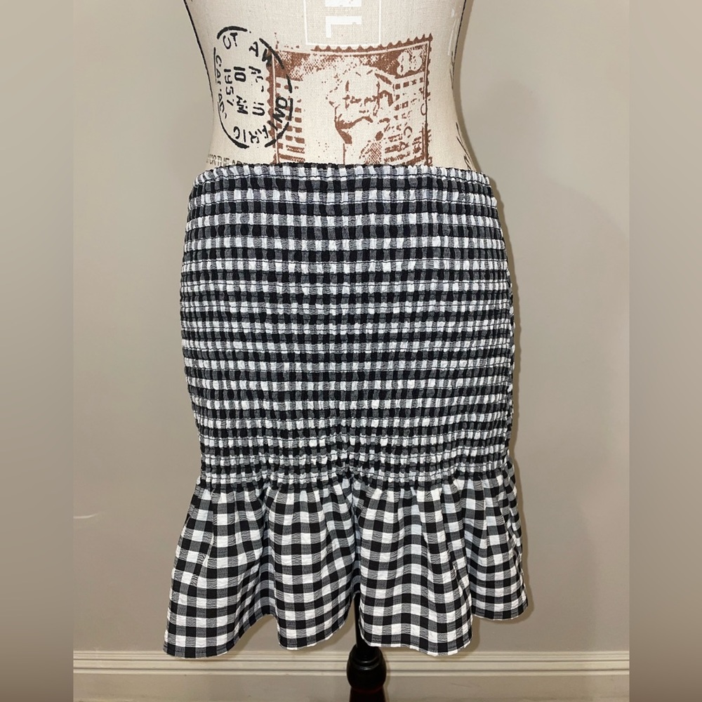 H&M black and white gingham skirt